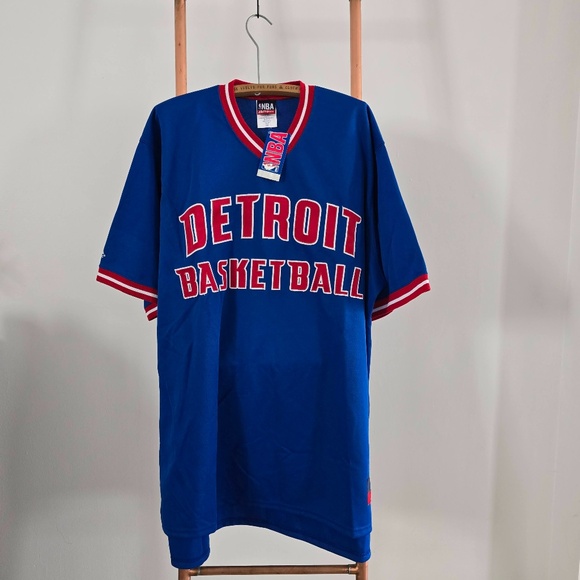 Detroit Pistons (Big Ben Wallace)  Shooting Shirt NBA - NWT *DEADSTOCK* - Picture 1 of 10